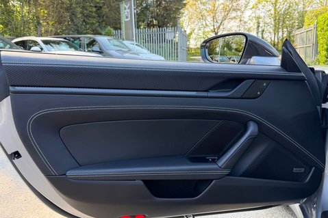 Porsche 911 GT3 TOURING PDK - £33K FACTORY EXTRAS -CERAMIC BRAKES -BUCKET SEATS -CARBON 30
