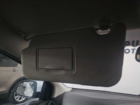Ford Focus 1.6 Focus Zetec 105 5dr 73