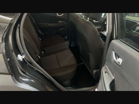 Hyundai KONA 1.6 Kona Premium GDi HEV Semi-Auto 5dr 18