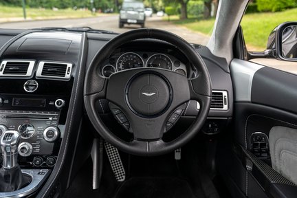 Aston Martin DBS V12 19