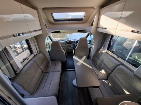 Swift Voyager 584 2023 Auto 5