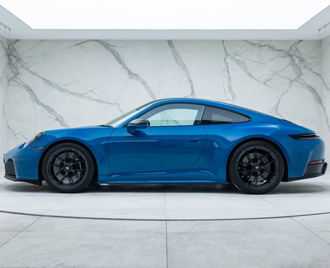 Porsche 911 Carrera 4 GTS (992.2) 
