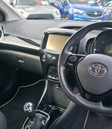 Toyota Aygo 1.0 VVT-I X-CLUSIV LOW INSURANCE! LOOK! JUST £20 TAX! 3