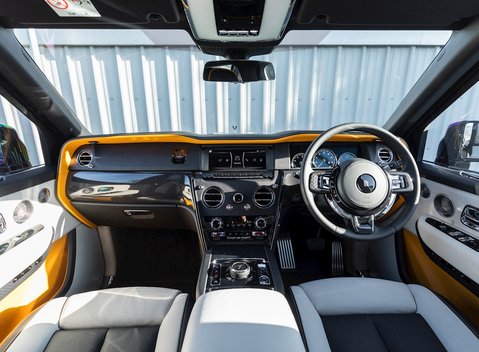 Rolls-Royce Cullinan Black Badge 24