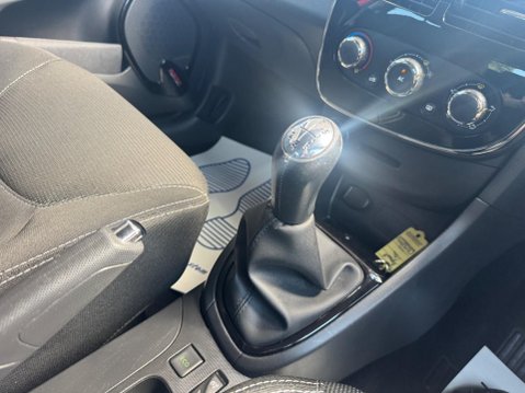 Renault Clio 0.9 TCe Dynamique MediaNav Euro 5 (s/s) 5dr 22