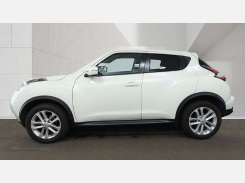 Nissan Juke 1.6 Acenta SUV 5dr Petrol XTRON Euro 6 (117 ps) 7