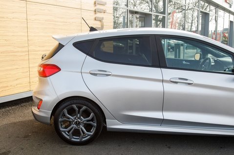Ford Fiesta ST-LINE EDITION MHEV 7
