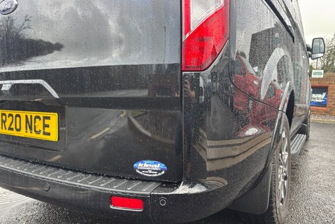 Ford Tourneo Custom 320 L1 Titanium X 185 ps 8 Seater 25