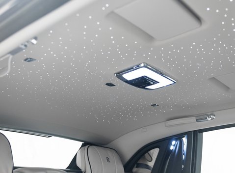 Rolls-Royce Phantom VIII EWB 49