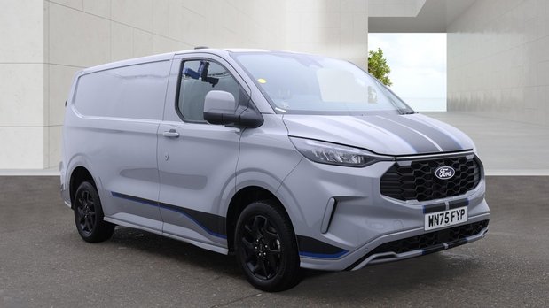 Ford Transit Custom AUTO SWB L1H1 Low Roof Sport 320 Air Con Alloys Sensors Cam EURO 6 2