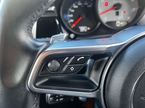 Porsche Macan 3.0 Macan S Semi-Auto 4WD 5dr 47