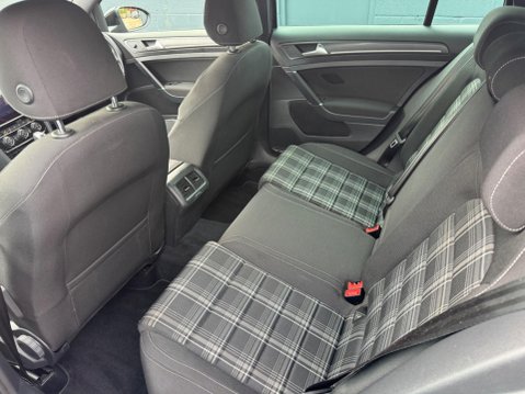 Volkswagen Golf GTD TDI DSG 25