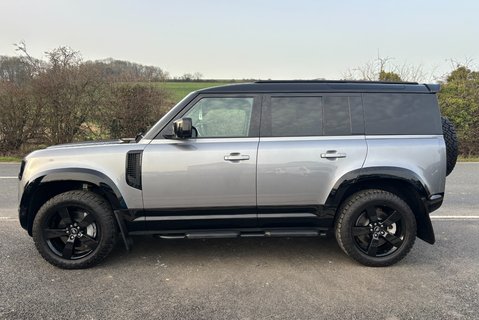 Land Rover Defender 110 D300 Hard Top HSE with Rear Seat Conversion - Black Pack 7