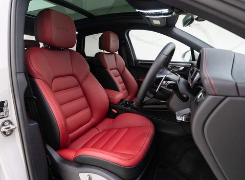 Porsche Macan GTS PDK 6