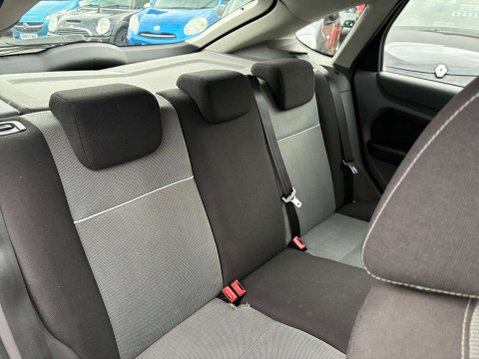 Ford Focus 1.6 Zetec S Hatchback 5dr Petrol Manual (157 g/km, 113 bhp) 11