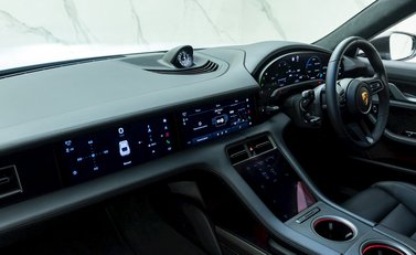 Porsche Taycan Turbo S 15