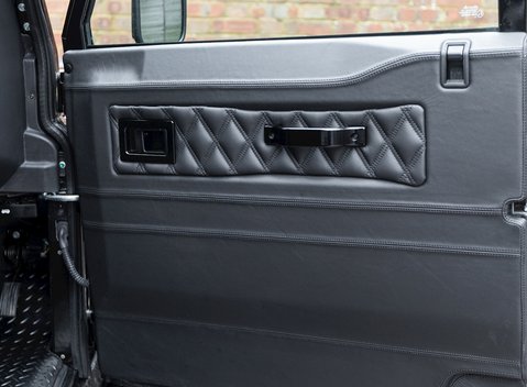 Land Rover Defender 90 Urban Truck 20