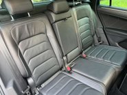 Volkswagen Tiguan 2.0 Tiguan R-Line TDI Semi-Auto 5dr 43