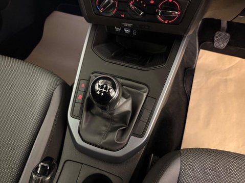 SEAT Arona 1.0 TSI SE Technology Euro 6 (s/s) 5dr 25