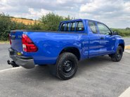 Toyota Hilux Active 4WD D-4D ECB Pickup 2