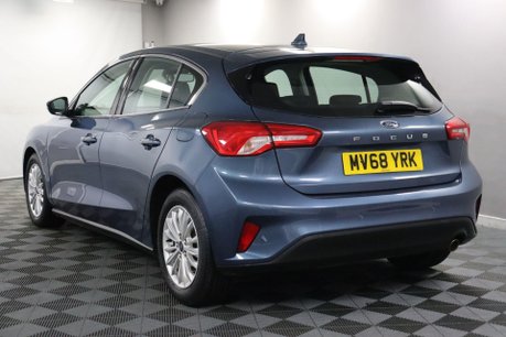 Ford Focus TITANIUM 9