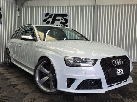 Audi RS4 4.2 FSI V8 Estate 5dr Petrol S Tronic quattro Euro 5 (450 ps) 34