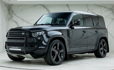 Land Rover Defender 110 V8 P525 1