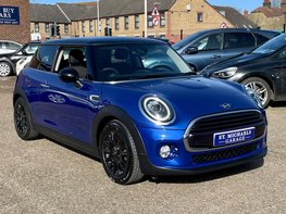 Mini Hatch 1.5 Cooper Classic 3dr 4