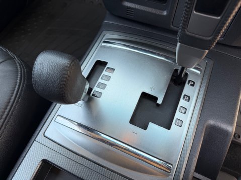 Mitsubishi Shogun DI-D BARBARIAN SWB DEMO PLUS 1 OWNER 25