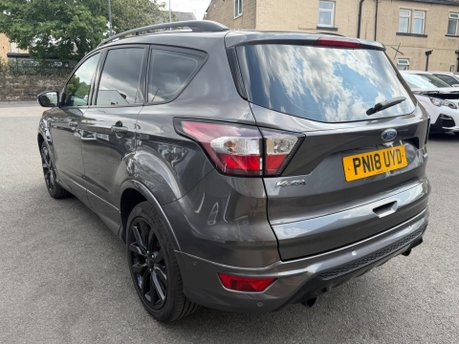 Ford Kuga ST-LINE X 6