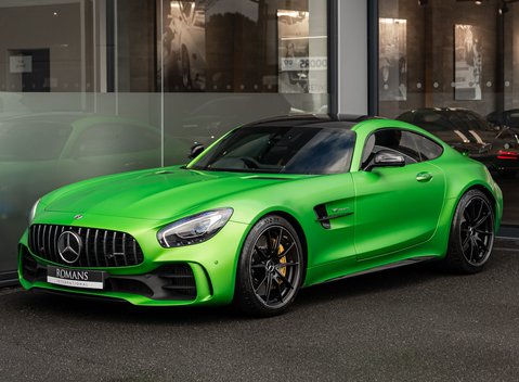 Mercedes-Benz AMG GT R 2