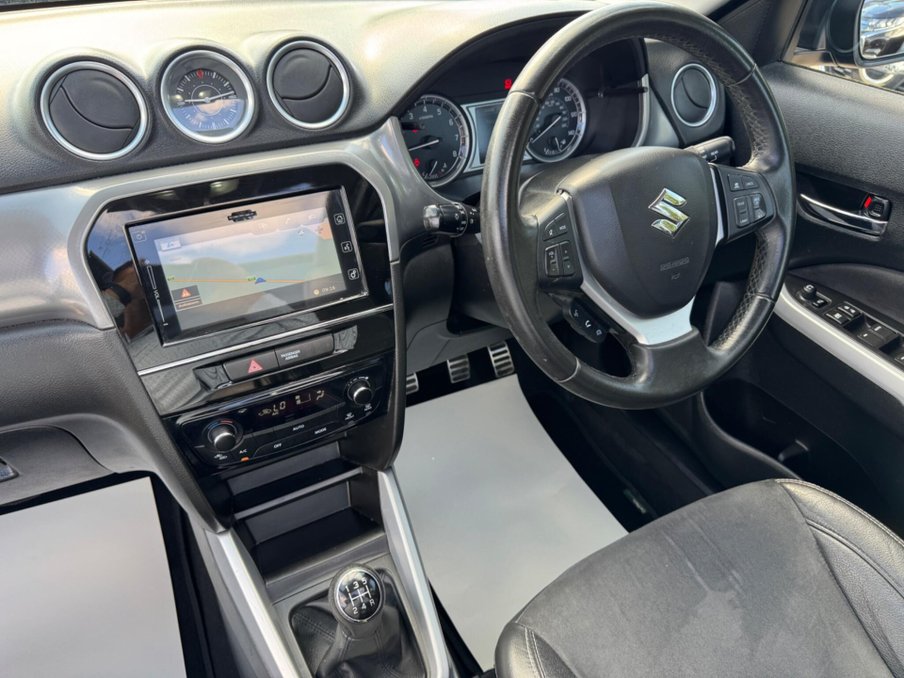 2015 Suzuki Vitara — image 16