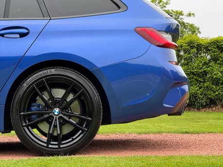 BMW 3 Series 118D M SPORT SHADOW EDITION 30