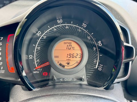 Toyota Aygo VVT-I X-PLAY TSS 27