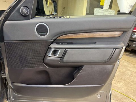 Land Rover Discovery 3.0 Discovery HSE TD6 Auto 4WD 5dr 60