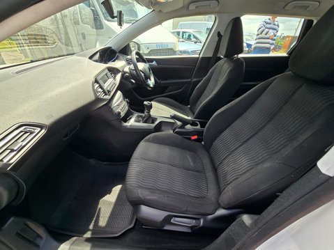 Peugeot 308 BLUEHDI S/S SW ACCESS 14