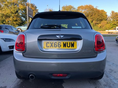 Mini Hatch COOPER 1.5 Chili Media XL 5 dr Manual 63000mls FSH 2 Owners £35 tax 27