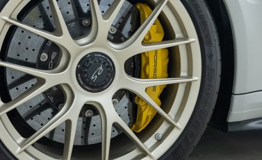 Porsche 911 GT2 RS (991) 35