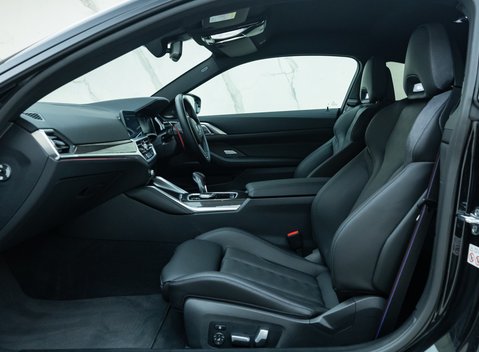 BMW M4 COMPETITION M XDRIVE 17