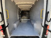 Volkswagen Crafter AUTO MWB L2H2 High Roof Trendline 35 Sensors EURO 6 9