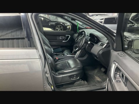 Land Rover Discovery Sport 2.0 Discovery Sport Black HSE TD4 Auto 4WD 5dr 10