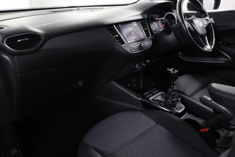 Vauxhall Crossland ELITE NAV 34