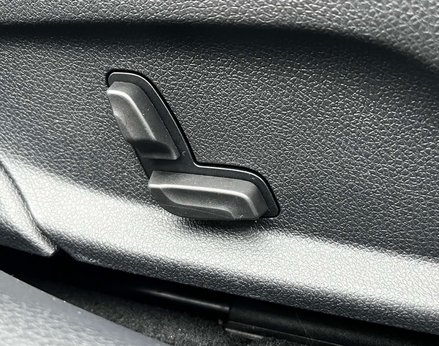 Mercedes-Benz C Class 1.5 C 200 AMG Line Premium Auto 5dr 72