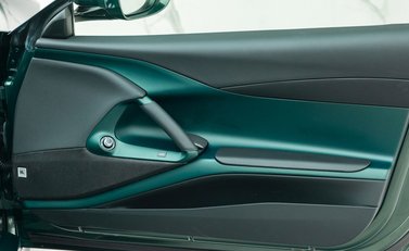 Ferrari 812 Superfast 23