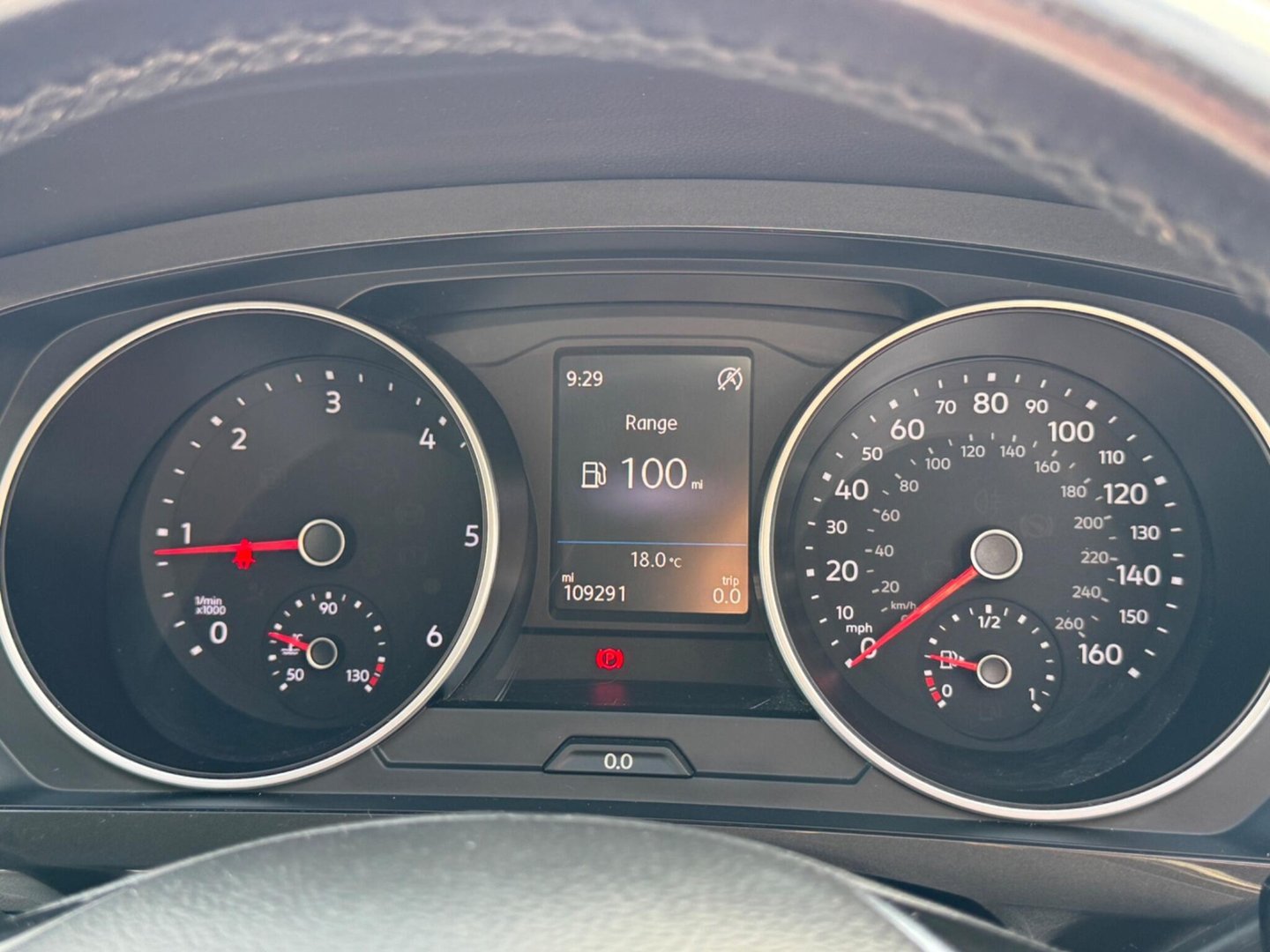2018 Volkswagen Tiguan — image 27