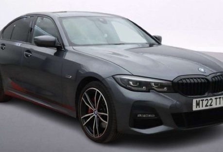 BMW 3 Series 2.0 330e 12kWh M Sport Saloon 4dr Petrol Plug-in Hybrid Auto Euro 6 (s/s) (