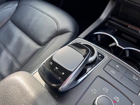 Mercedes-Benz GLE GLE 350 D 4MATIC AMG NIGHT EDITION 20