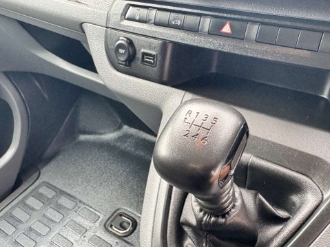 Peugeot Expert 1.5 BlueHDi 1000 Professional Premium Standard Panel Van 6dr Diesel Manual 24