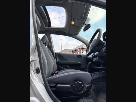 Honda Jazz 1.4 i-DSI SE CVT-7 5dr 10