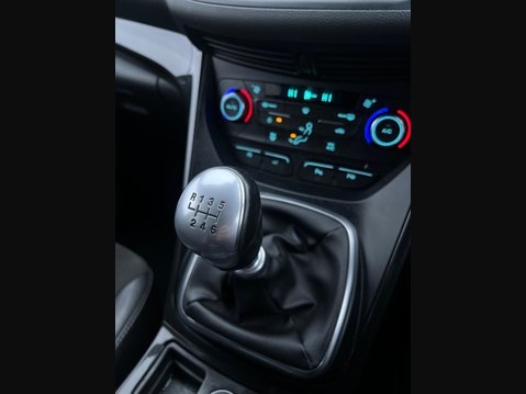 Ford Kuga 2.0 TDCi EcoBlue ST-Line AWD Euro 6 (s/s) 5dr 31